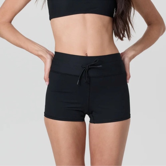 VUORI Dune Shorty Swim Shorts NWOT - Picture 3 of 9